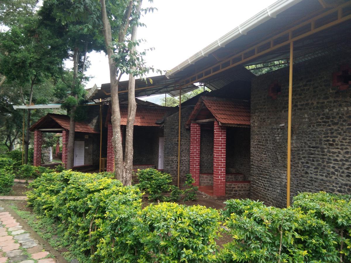 Blue Valley Jungle Resort Nīlgiri Exterior foto